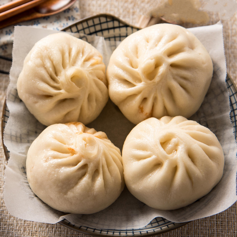 Sausage Buns With Salted Egg Yolk 120g* 4 pcs 香腸香菇蛋黃大包