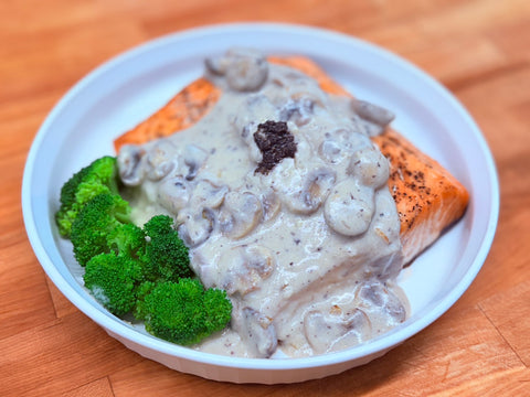 Salmon w/ Black Truffle Butter 黑松露奶油鮭魚
