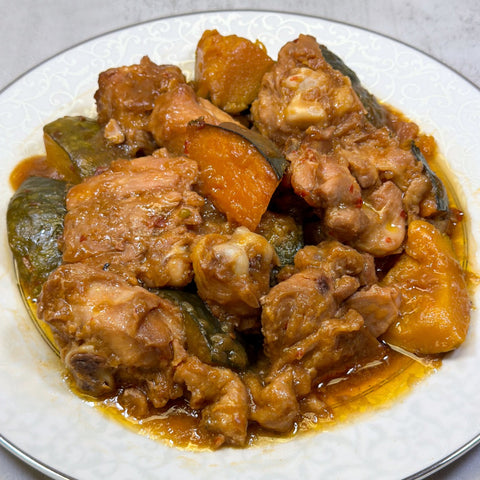 Steamed Chicken with Pumpkin 金瓜蒸雞