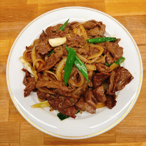 Stir-fried Beef with Onion 蔥爆牛肉