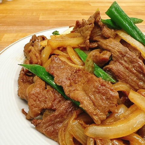 Stir-fried Beef with Onion 蔥爆牛肉