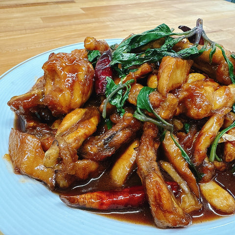 Three-Cup Frog Legs Mildly Spicy 三杯田雞腿 - Canaan Foods