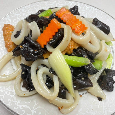 Stir-fried Squid Rings with Celery 生炒魷魚圈 - Canaan Foods